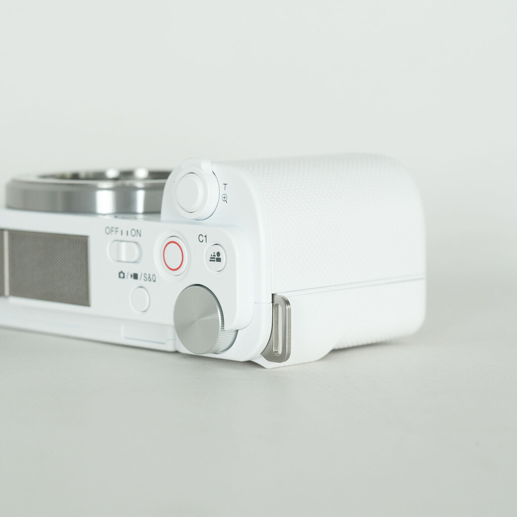 SONY VLOGCAM ZV-E10 SONY VLOGCAM ZV-E10