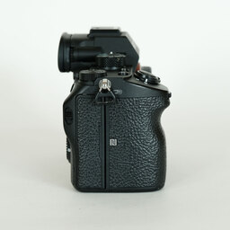 SONY α7 III(ILCE-7M3) SONY α7 III(ILCE-7M3)