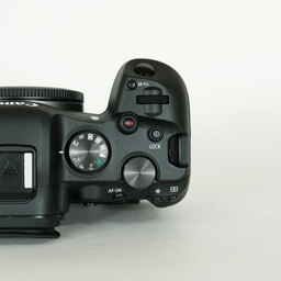 Canon EOS R6 Canon EOS R6