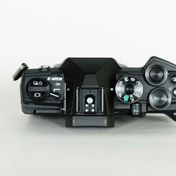 OLYMPUS OM-D E-M5 Mark III