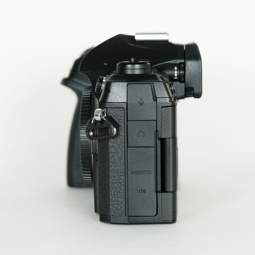 OM SYSTEM OM-1 OM SYSTEM OM-1