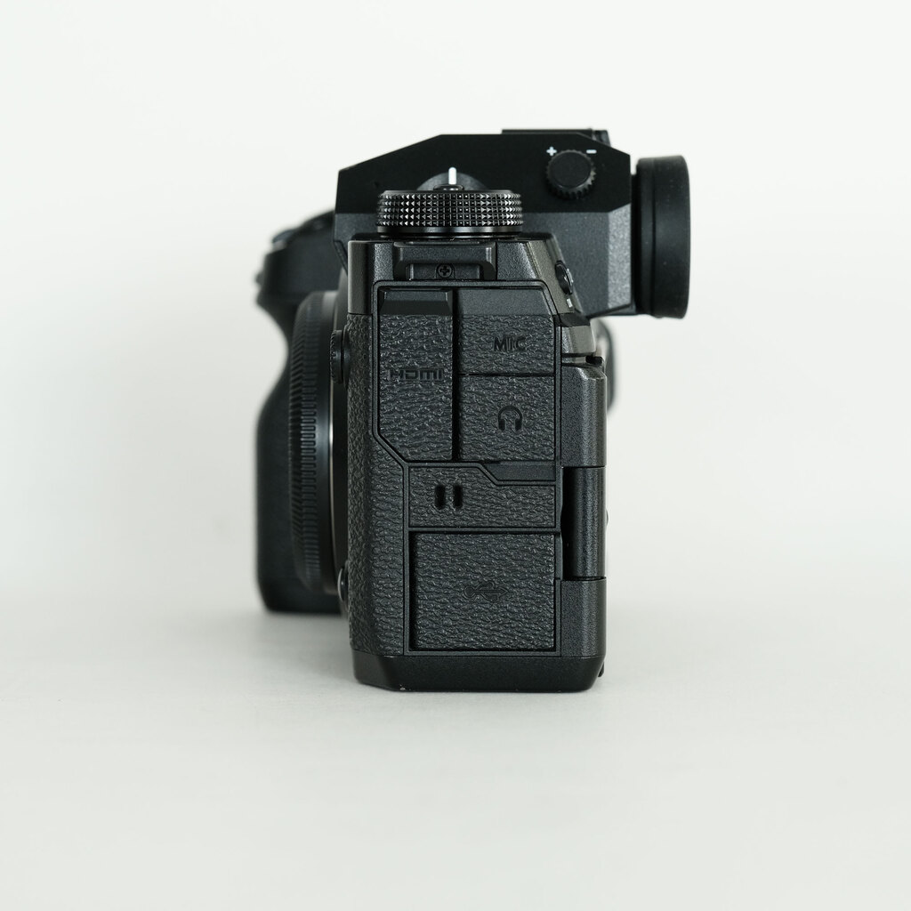 FUJIFILM X-H2 FUJIFILM X-H2