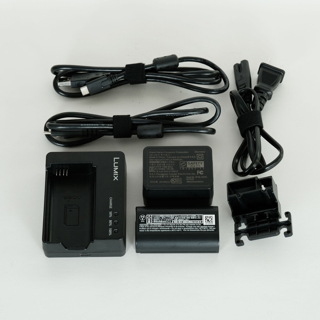 Panasonic LUMIX DC-S1R Panasonic LUMIX DC-S1R