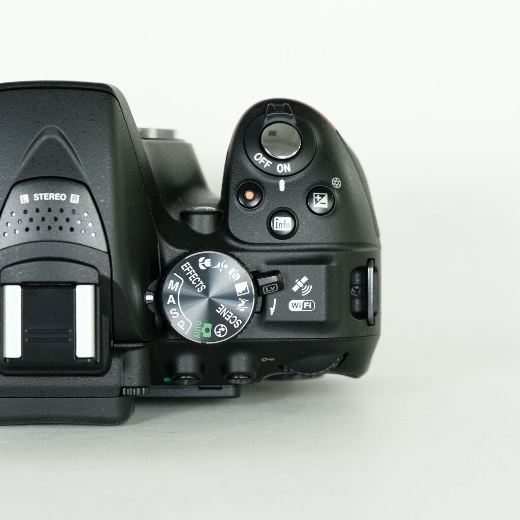 ニコン　D5300 訳あり品 811LiND3ppL._UF1000,1000_QL80_.jpg