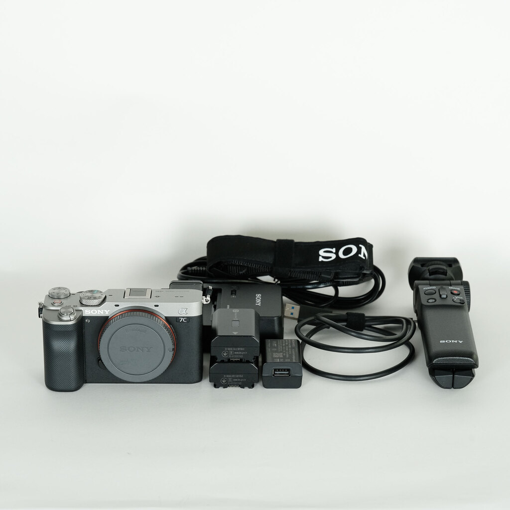 SONY α7C（ILCE-7C）の出品 | ONE SCENE（ワンシーン）