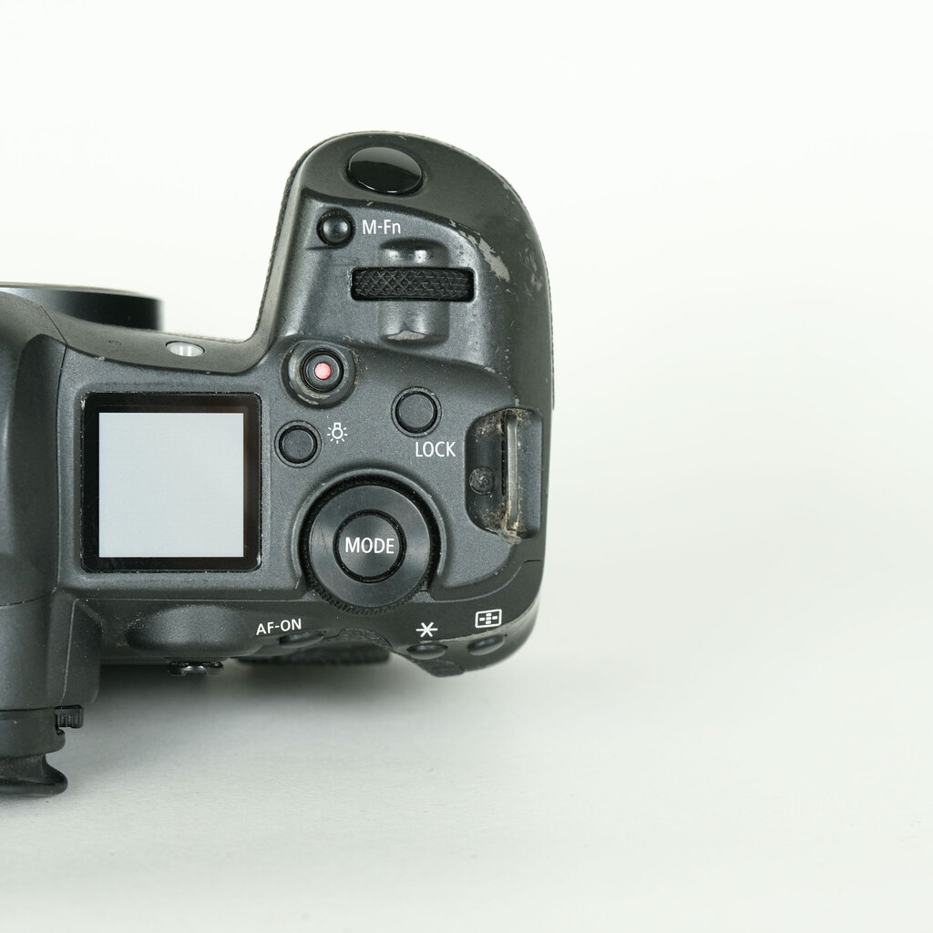 Canon EOS R5 Canon EOS R5