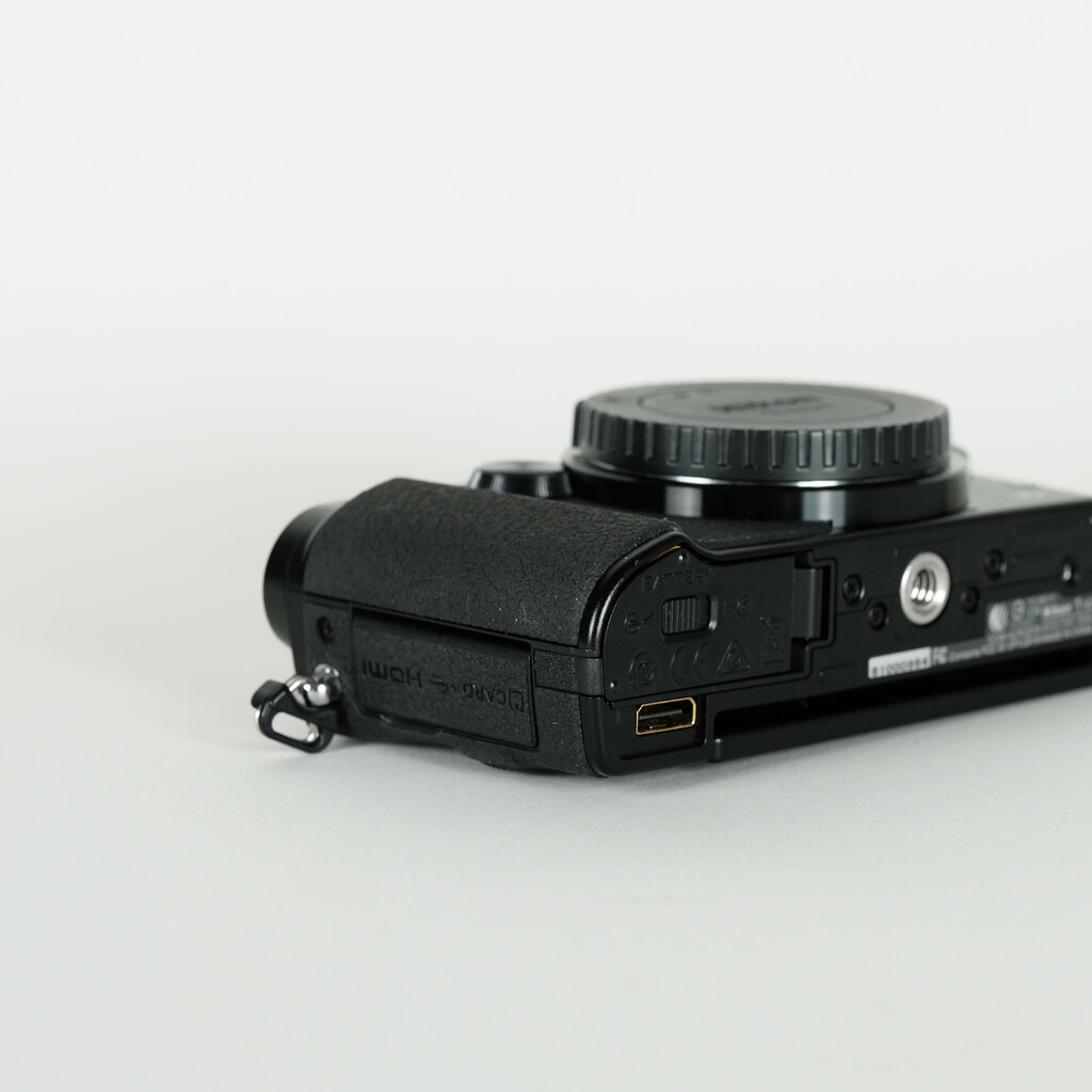 Nikon Nikon1 V3 ボディ ブラック Nikon Nikon1 V3 ボディ ブラック