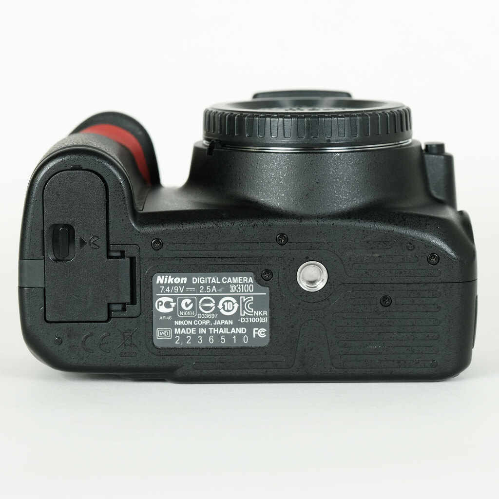 Nikon D3100 ボディ