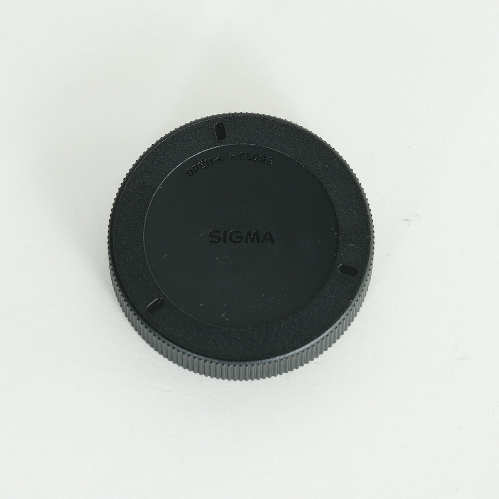 SIGMA sd Quattro & Art 30mm F1.4 DC HSM レンズキット SIGMA sd Quattro & Art 30mm F1.4 DC HSM レンズキット