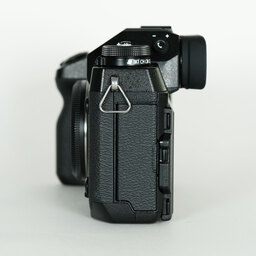 FUJIFILM X-H1 FUJIFILM X-H1