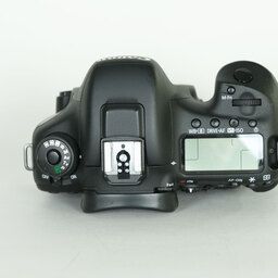 Canon EOS 7D Mark II Canon EOS 7D Mark II