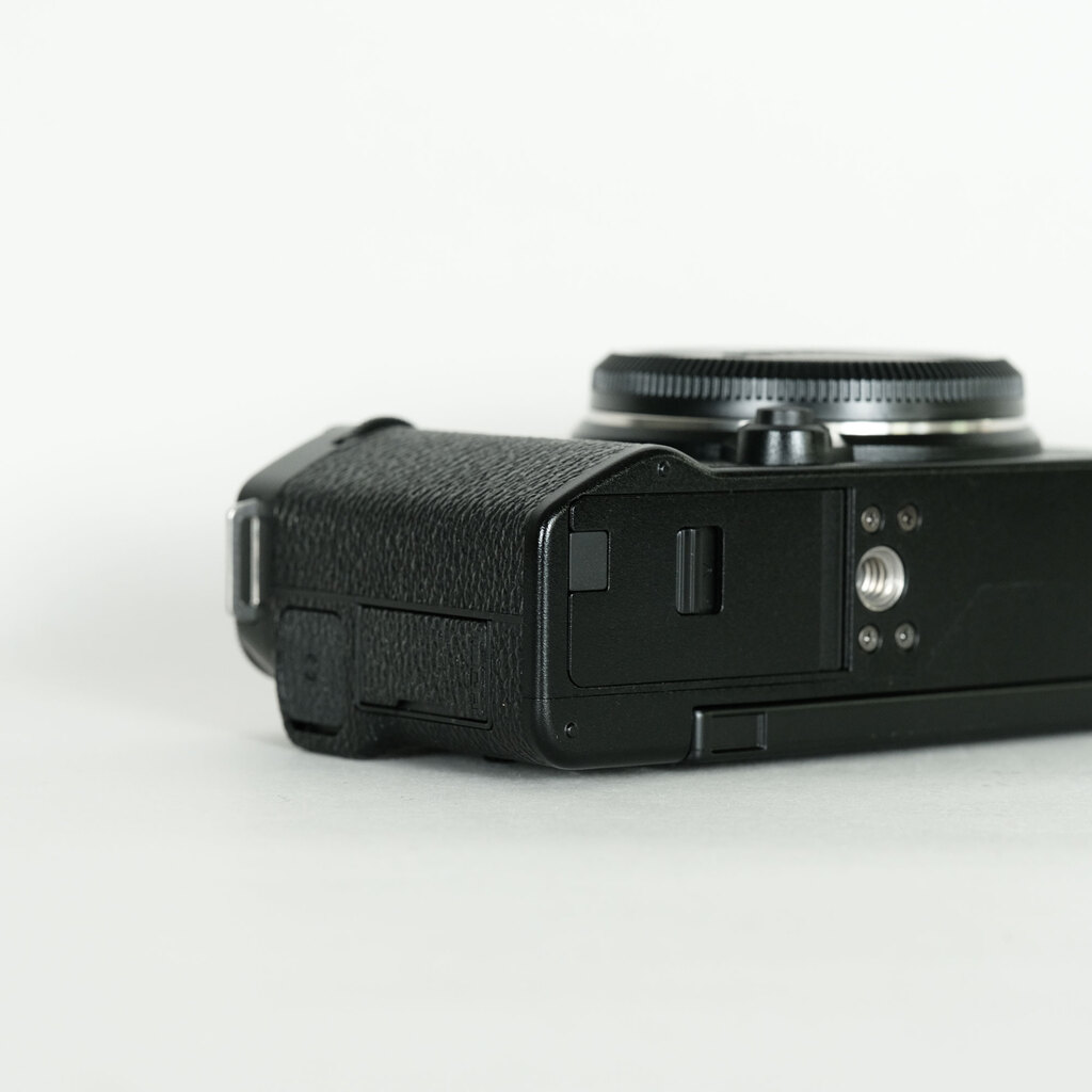 ちび丸 COM-01 ブラック フィルムカメラ 【ジャンク品】 楽天市場】フィルムカメラ ジャンクの通販