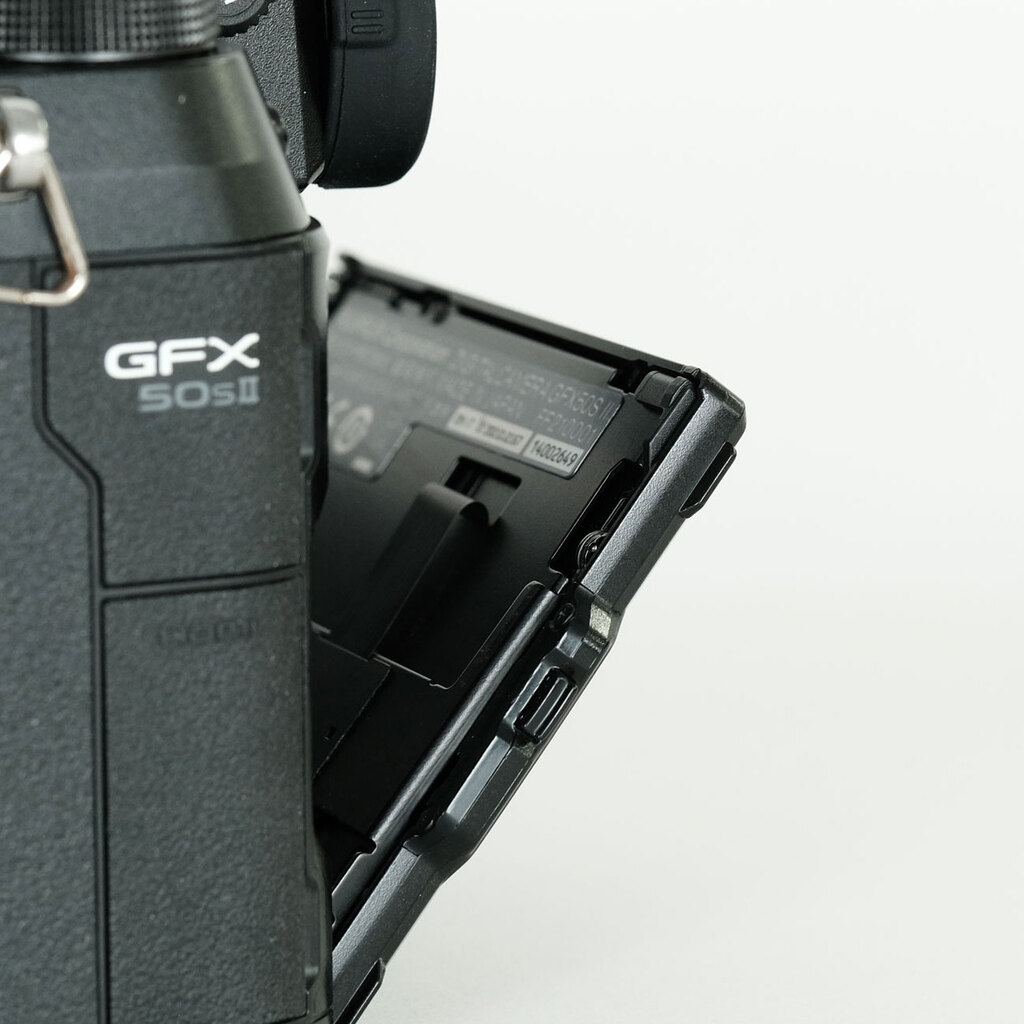 FUJIFILM GFX 50S II FUJIFILM GFX 50S II