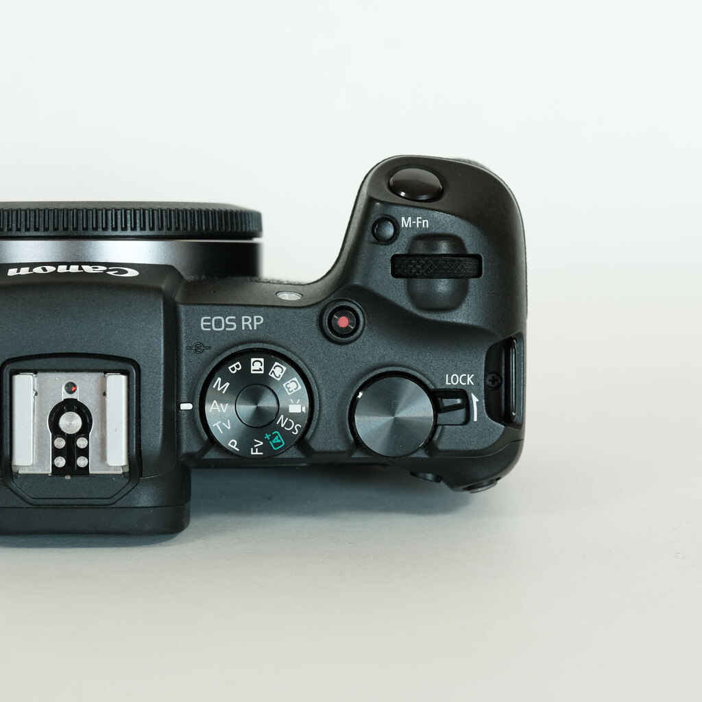 Canon EOS RP Canon EOS RP