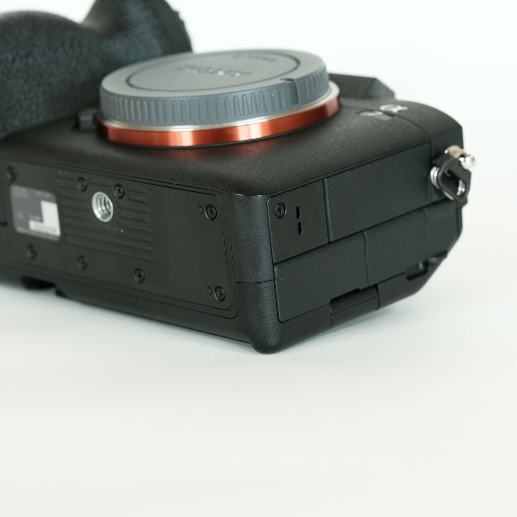 SONY α7 IV(ILCE-7M4) SONY α7 IV(ILCE-7M4)