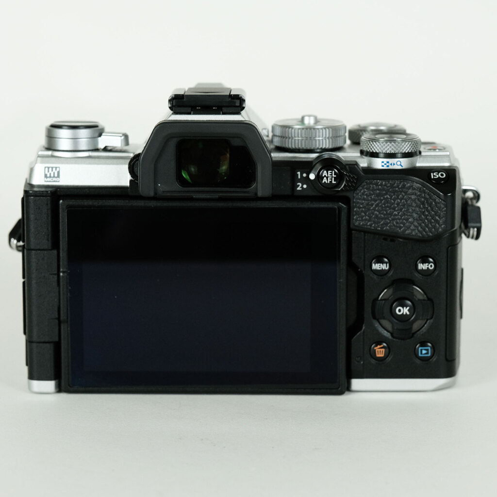 OLYMPUS OM-D E-M5 Mark III OLYMPUS OM-D E-M5 Mark III