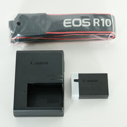 Canon EOS R10