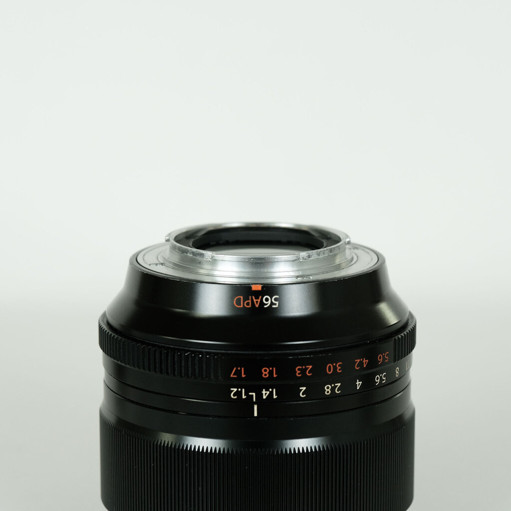 FUJIFILM XF56mmF1.2 R APD