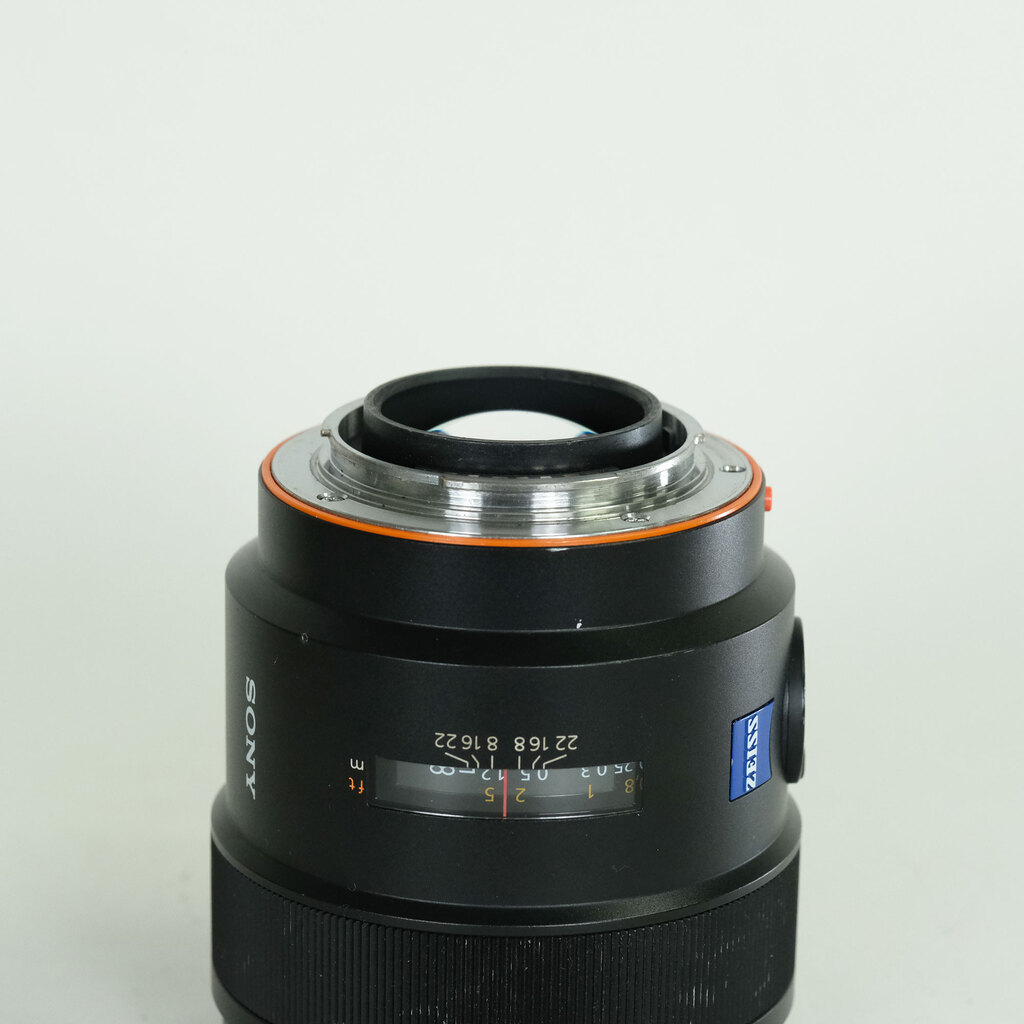 SONY Distagon T* 24mm F2 ZA SSM SAL24F20Z