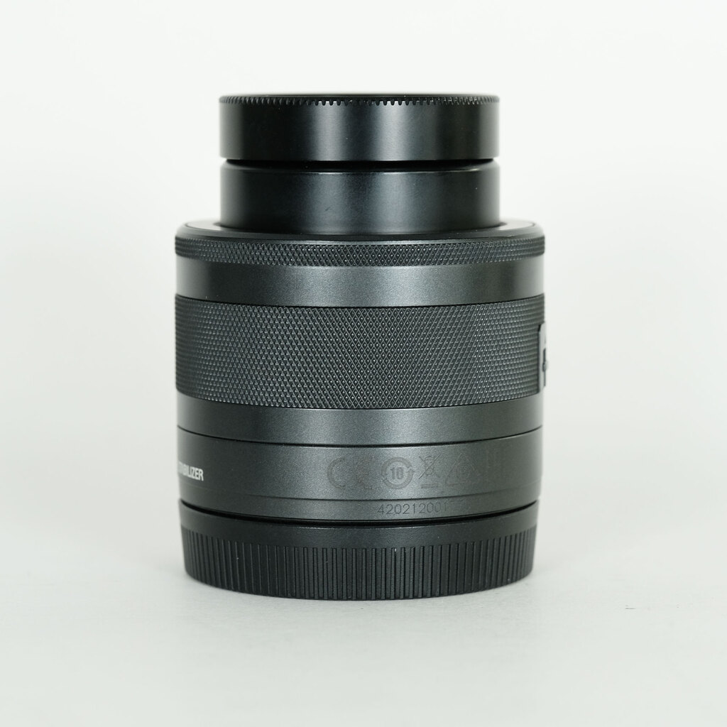 Canon EF-M28mm F3.5 マクロ IS STM