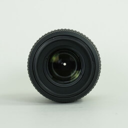 Nikon AF-S DX VR Zoom-Nikkor 55-200mm F4-5.6G IF-ED Nikon AF-S DX VR Zoom-Nikkor 55-200mm F4-5.6G IF-ED