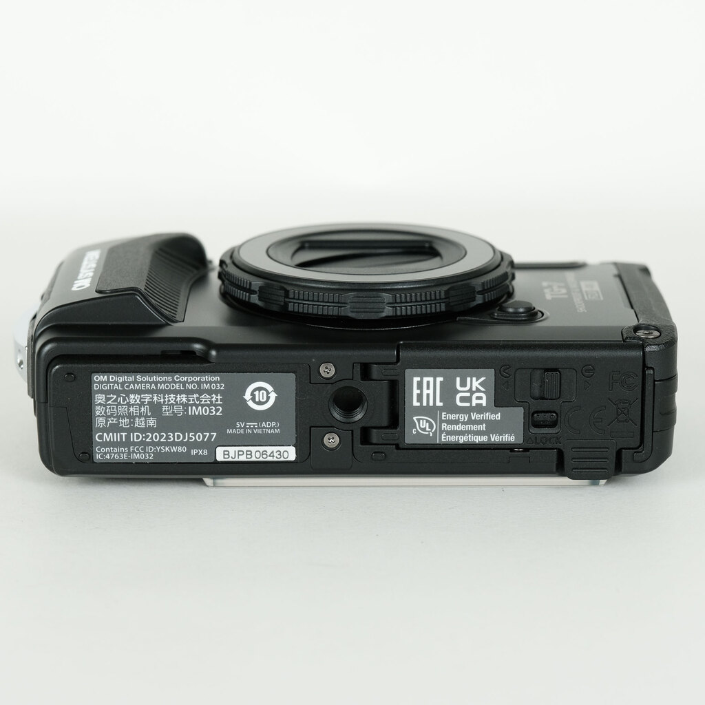 OM SYSTEM Tough TG-7 ブラック