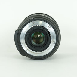 Nikon AF-S DX VR Zoom-Nikkor 18-200mm F3.5-5.6G IF-ED Nikon AF-S DX VR Zoom-Nikkor 18-200mm F3.5-5.6G IF-ED