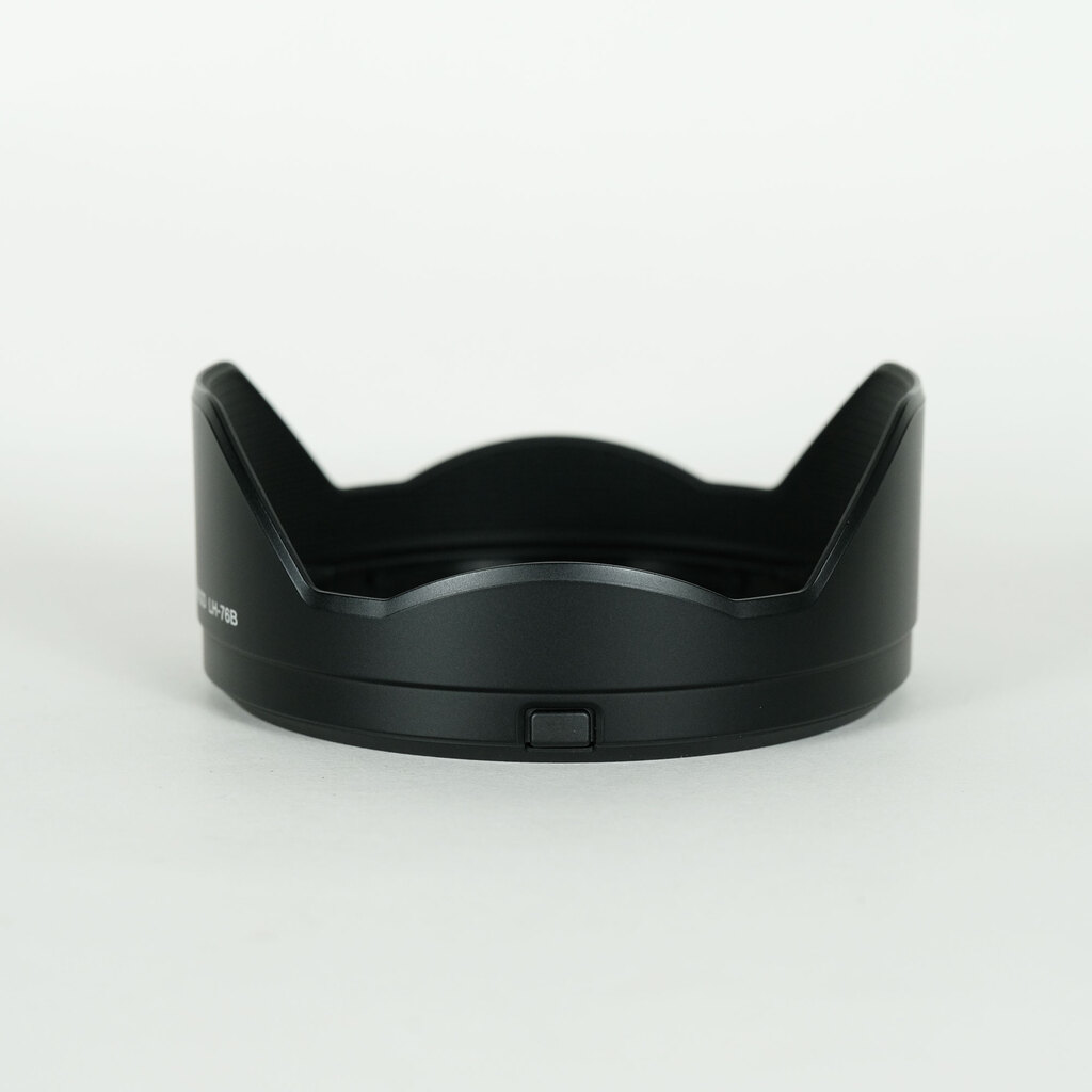 OLYMPUS M.ZUIKO DIGITAL ED 12-100mm F4.0 IS PRO