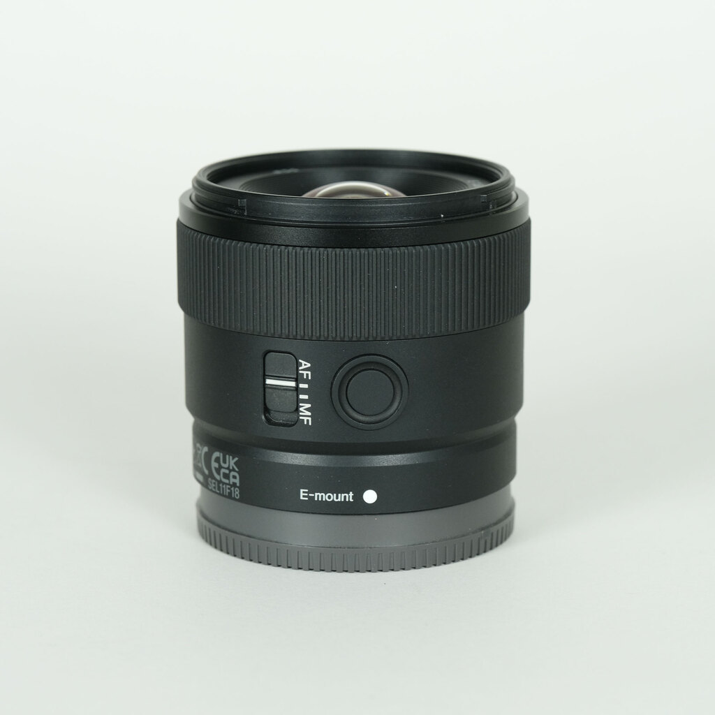 SONY E 11mm F1.8 SEL11F18