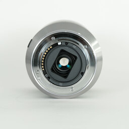 SONY E18-200mm F3.5-6.3 OSS SEL18200