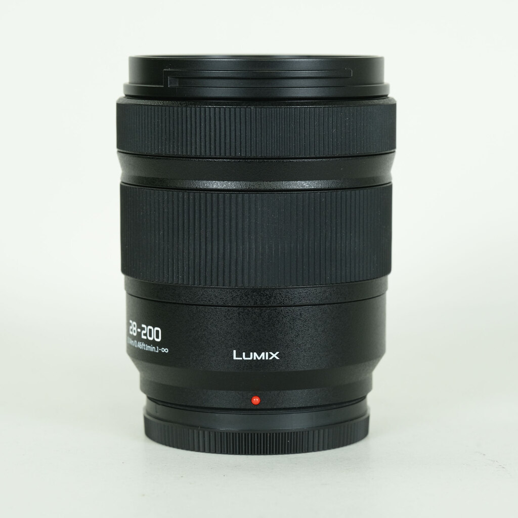 Panasonic LUMIX S 28-200mm F4-7.1 MACRO O.I.S.