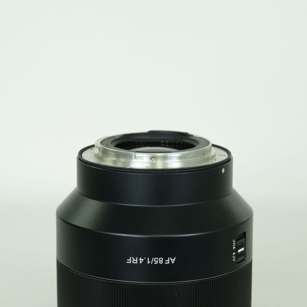 SAMYANG AF 85mm F1.4 RF （キヤノンRF用）