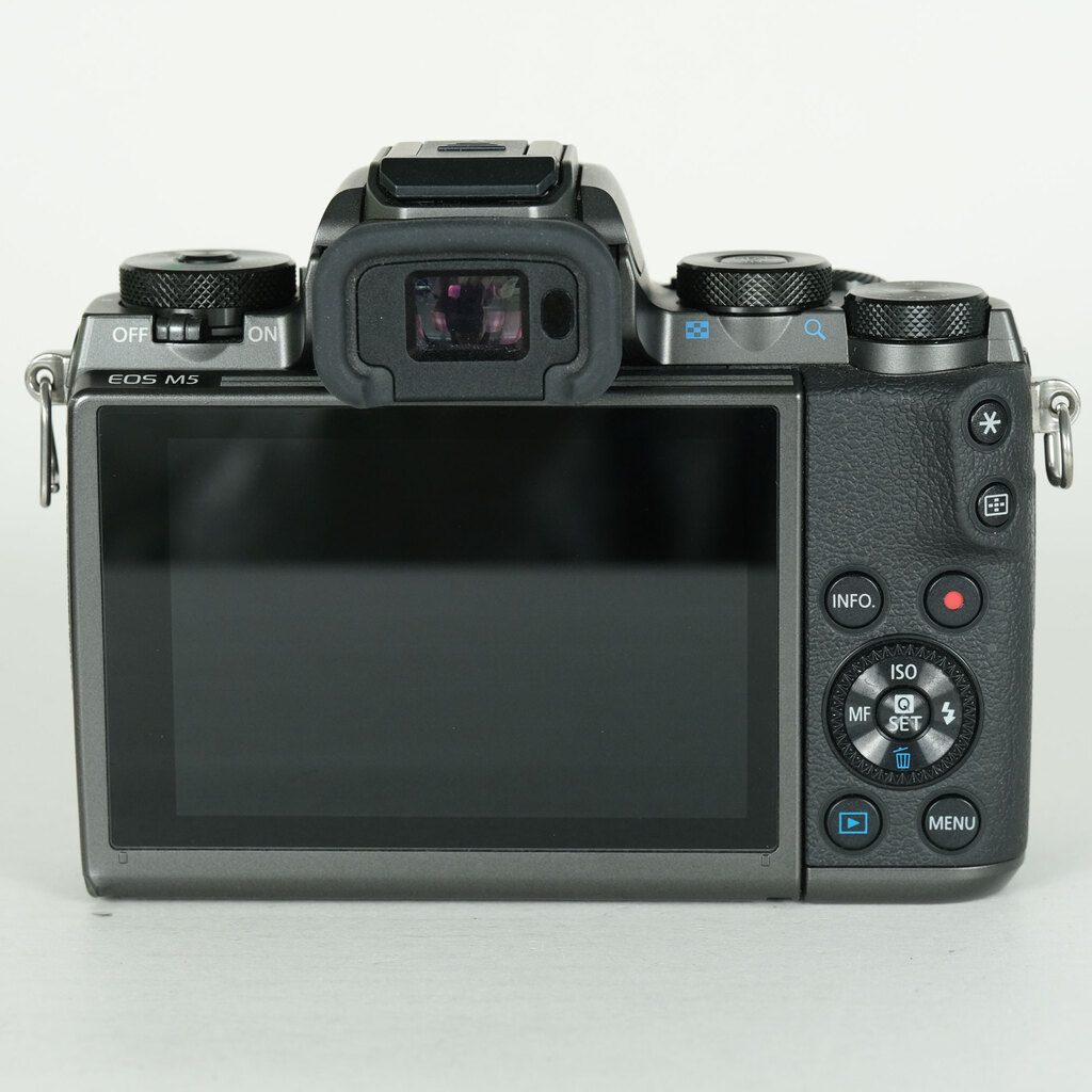 Canon EOS M5 [�{�f�B]