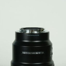 SONY FE 90mm F2.8 Macro G OSS SEL90M28G