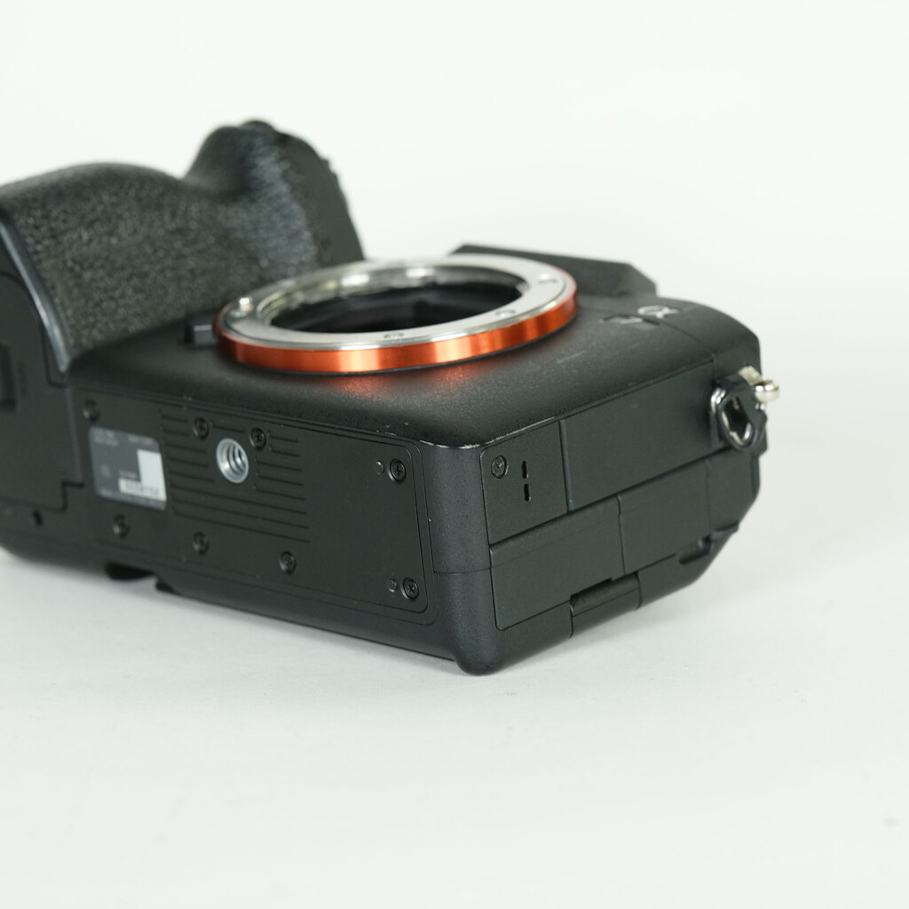 SONY α7 IV(ILCE-7M4) SONY α7 IV(ILCE-7M4)