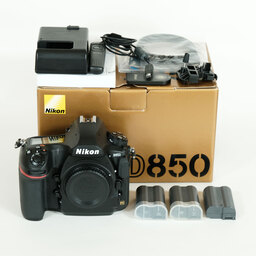 Nikon D850