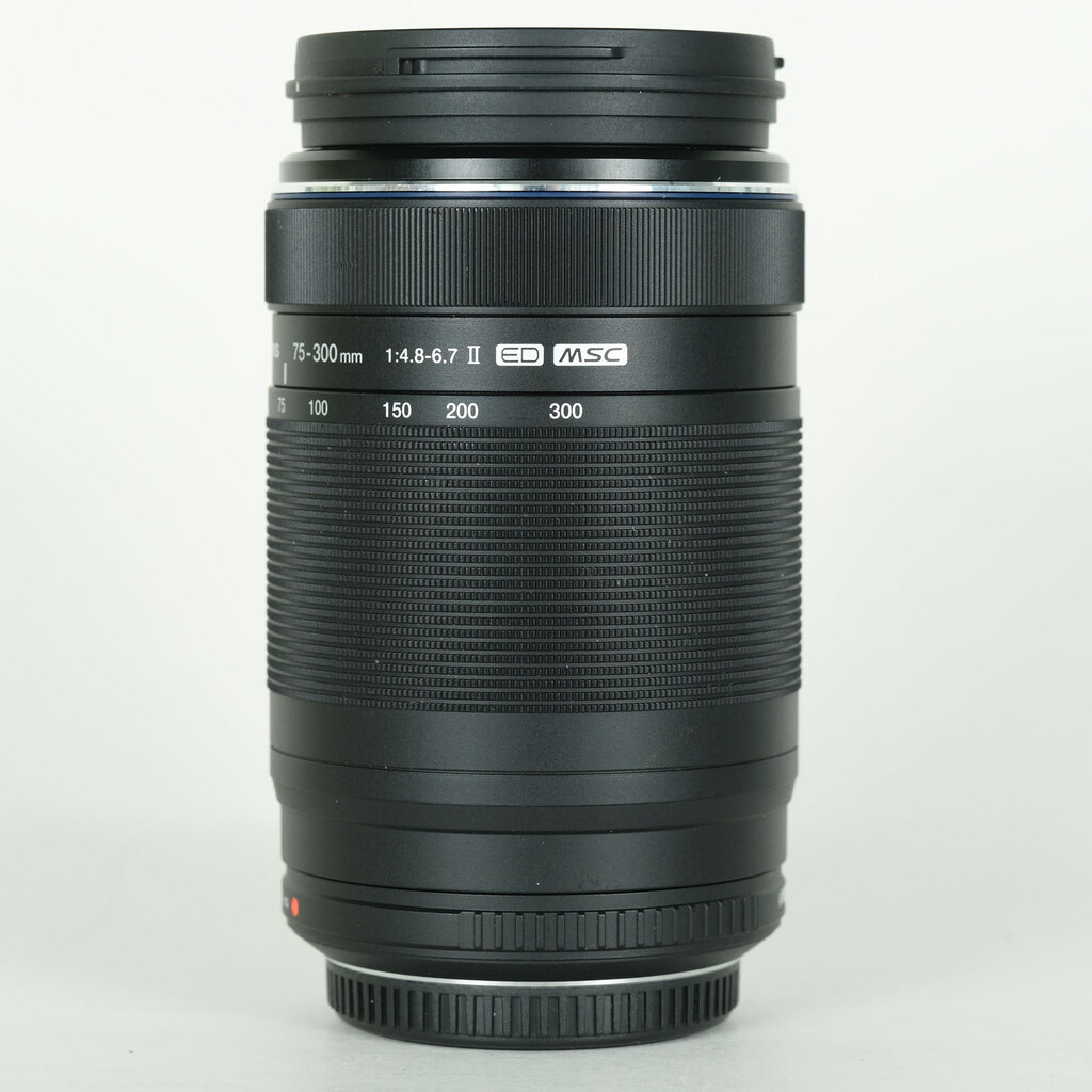 OLYMPUS M.ZUIKO DIGITAL ED 75-300mm F4.8-6.7 II