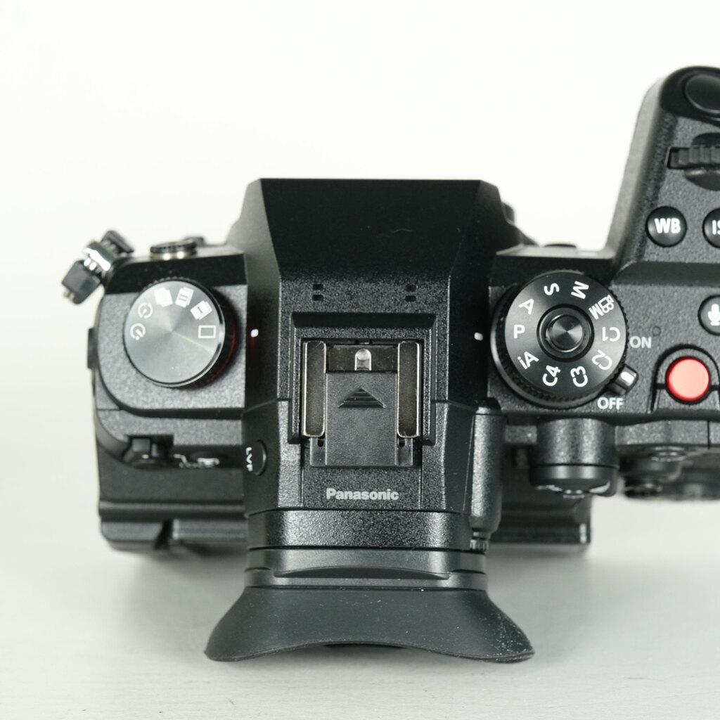 Panasonic LUMIX DC-GH6 Panasonic LUMIX DC-GH6