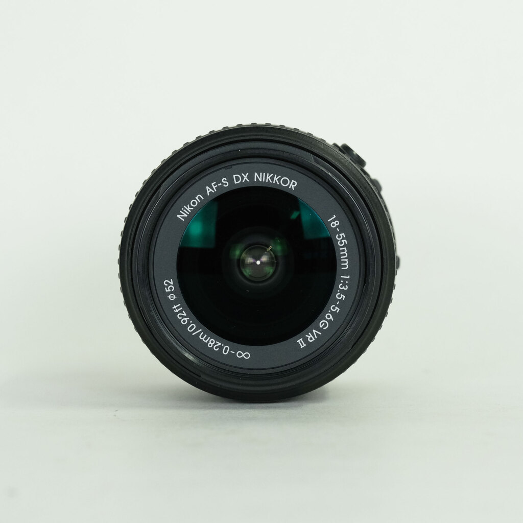 Nikon AF-S DX NIKKOR 18-55mm f3.5-5.6G VR II
