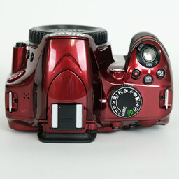 Nikon D3200ボディ レッド