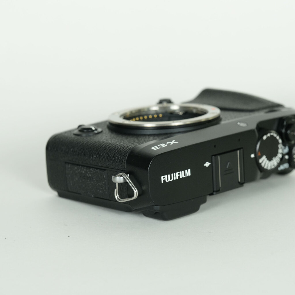 FUJIFILM X-E3