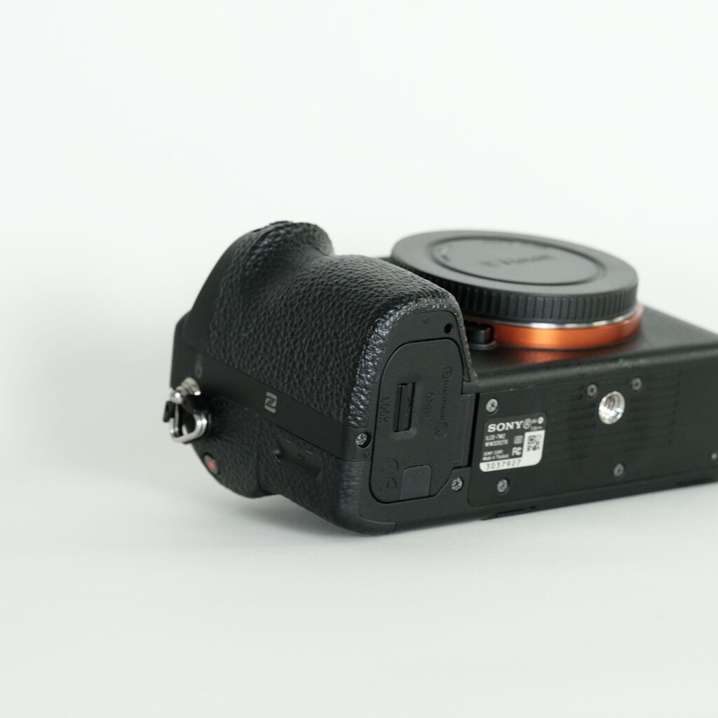 SONY α7 II(ILCE-7M2) SONY α7 II(ILCE-7M2)