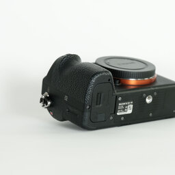 SONY α7 II(ILCE-7M2) SONY α7 II(ILCE-7M2)