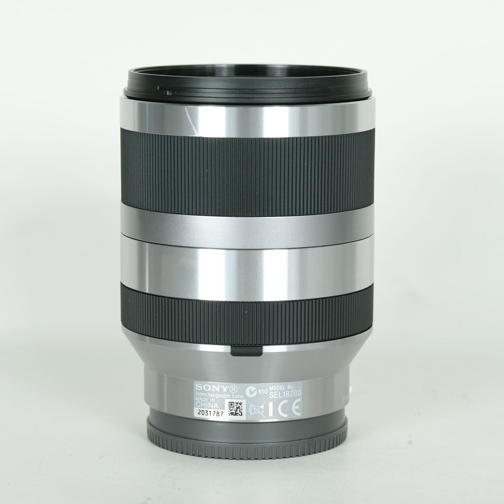 SONY E18-200mm F3.5-6.3 OSS SEL18200 SONY E18-200mm F3.5-6.3 OSS SEL18200