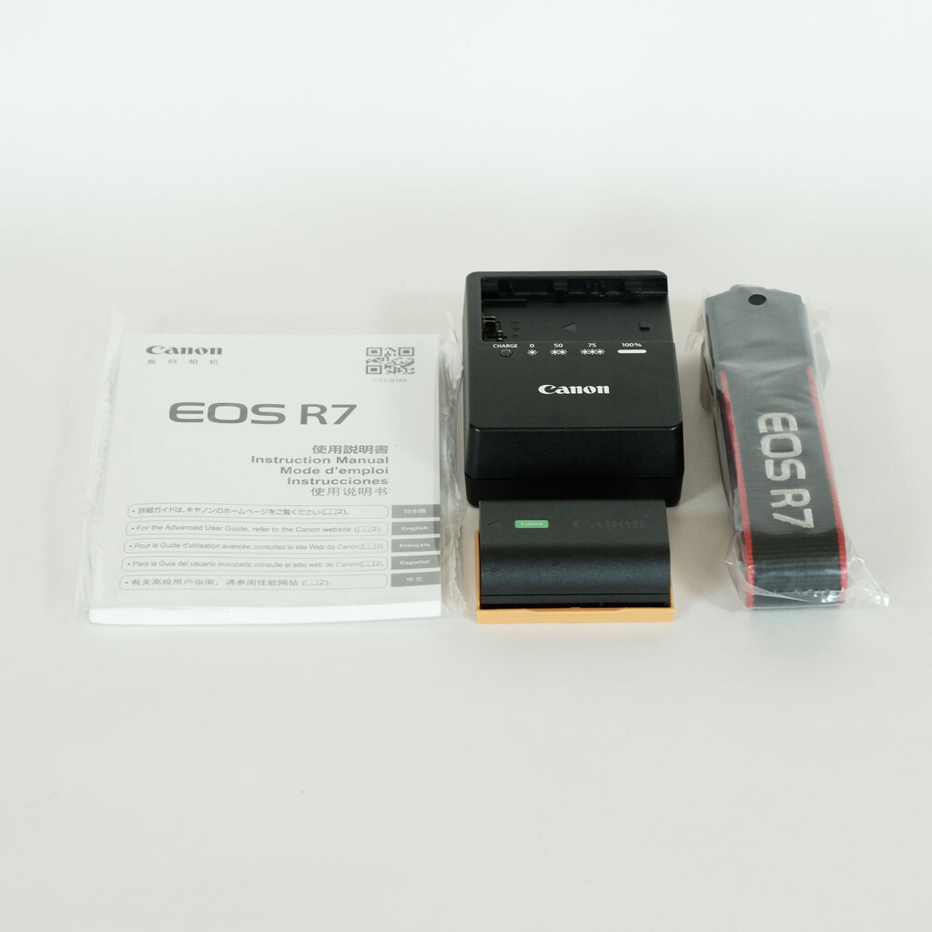 Canon EOS R7
