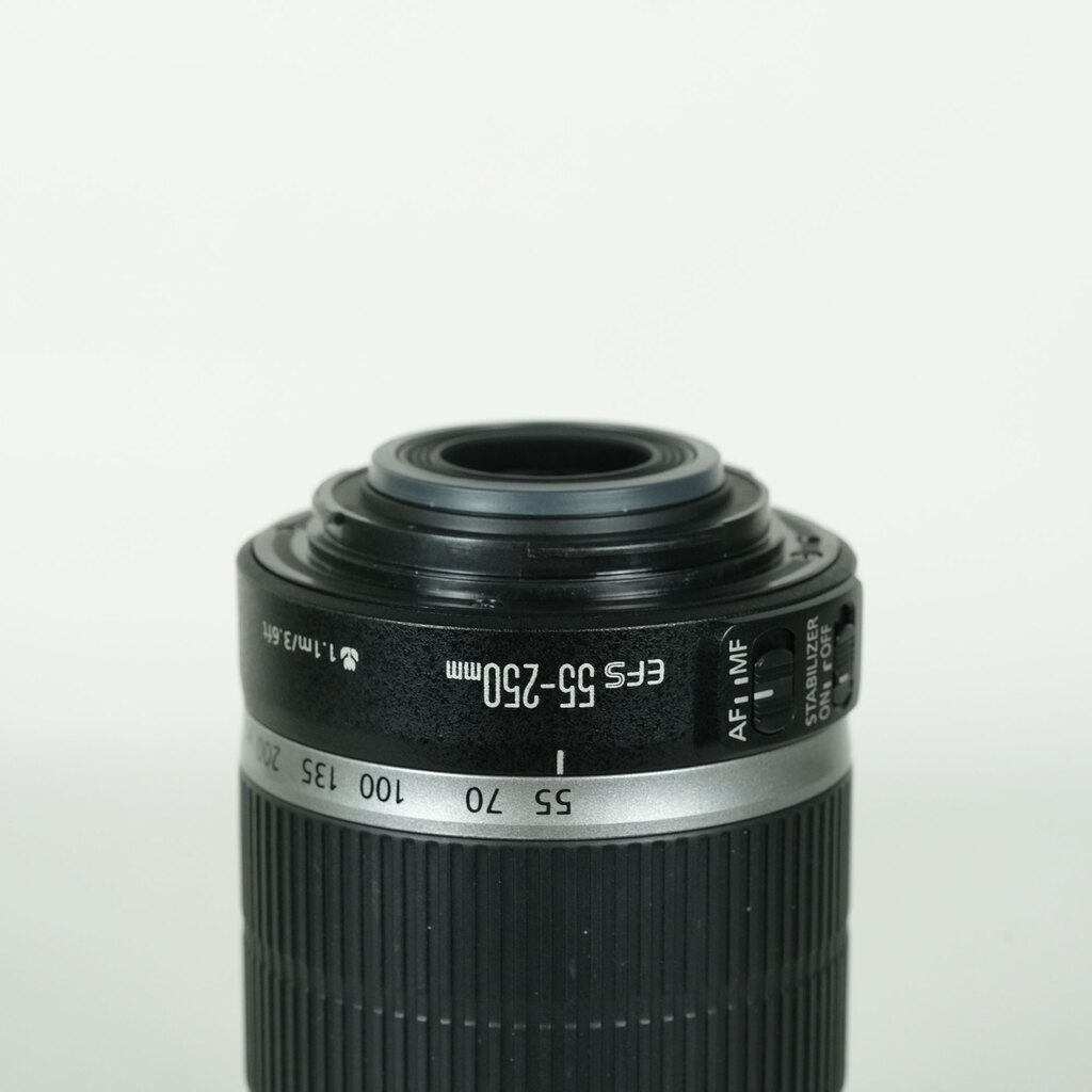 Canon EF-S55-250mm F4-5.6 IS Canon EF-S55-250mm F4-5.6 IS