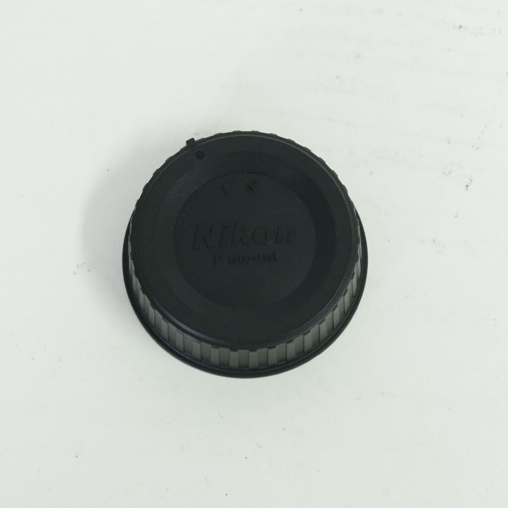 Nikon AF-S DX NIKKOR 18-55mm f3.5-5.6G VR II Nikon AF-S DX NIKKOR 18-55mm f3.5-5.6G VR II