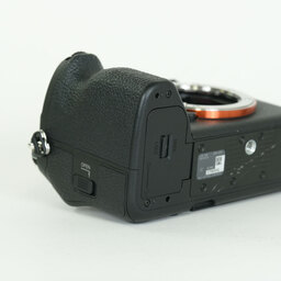 SONY α7 IV(ILCE-7M4) SONY α7 IV(ILCE-7M4)