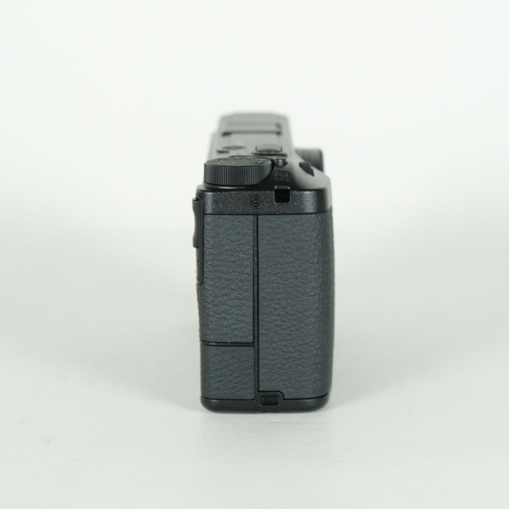 RICOH GR IV
