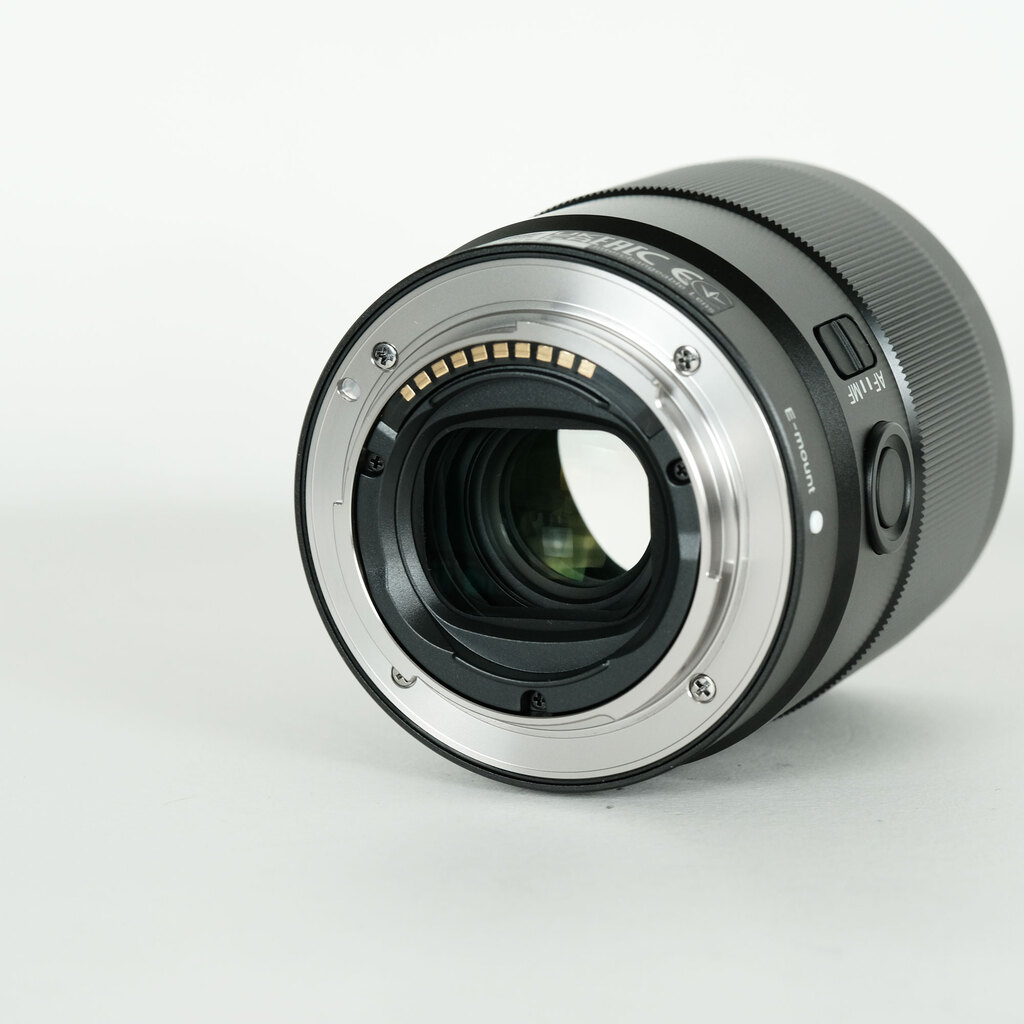 SONY FE 35mm F1.8 SEL35F18F